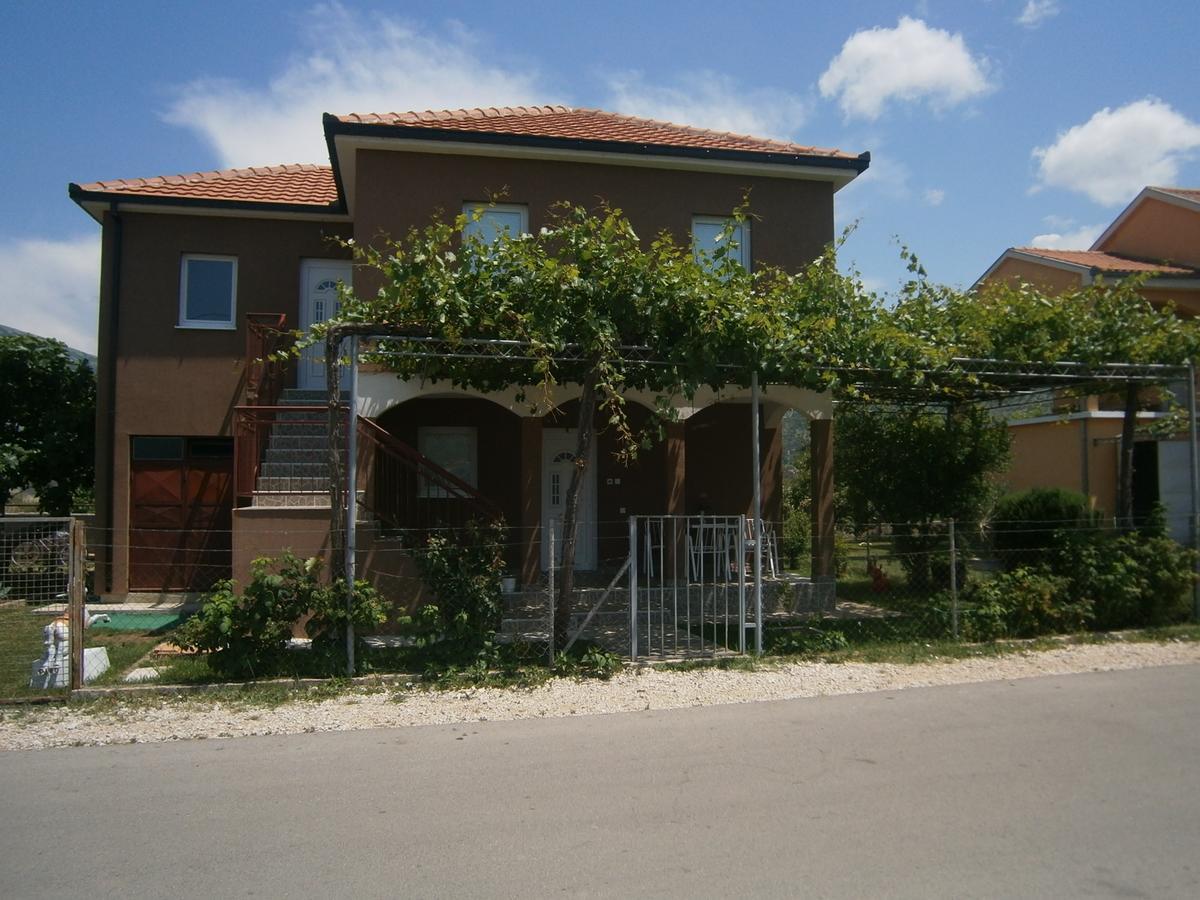 Apartman Boki Требинье Экстерьер фото